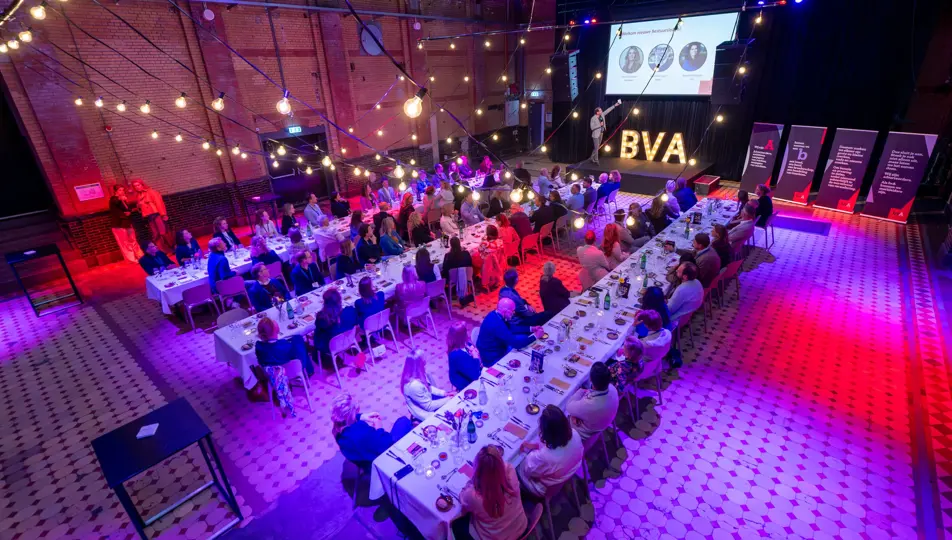 aanwezigen tijdens bvA CMO diner 2025 in Lichtfabriek Haarlem