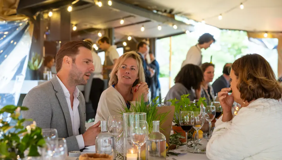 bvA CMO Diner gesprekken tafel