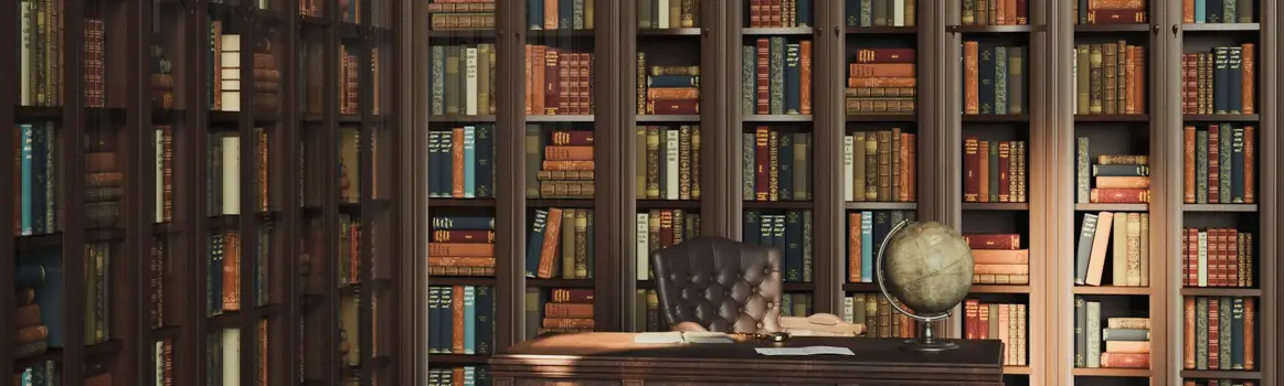 Kamer met boekenkasten en bureau