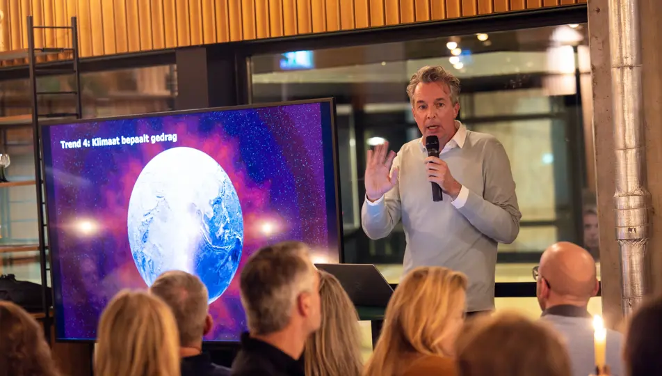 Presentatie Denis van Leeuwen bvA Ronde tafeldiner